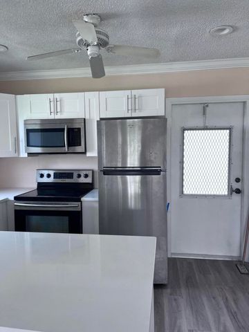 251 S GOLF Boulevard 294, Pompano Beach, FL 33064