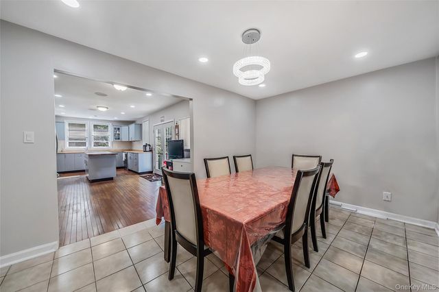 1641 E 3rd Avenue, Bay Shore, NY 11706