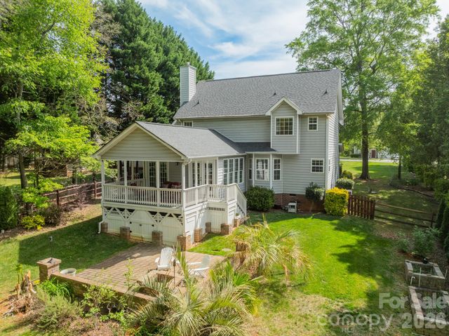 5619 Linda Vista Lane, Charlotte, NC 28216