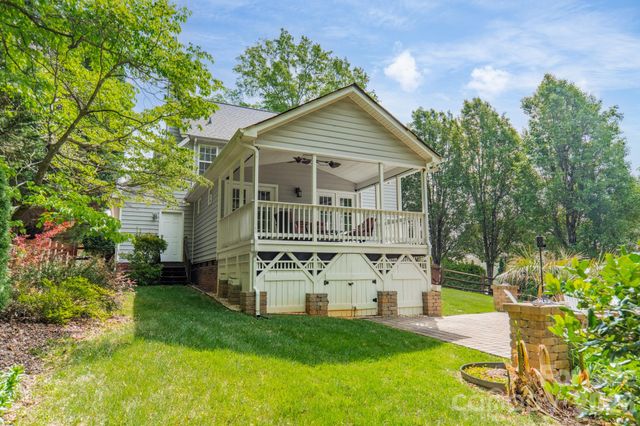 5619 Linda Vista Lane, Charlotte, NC 28216