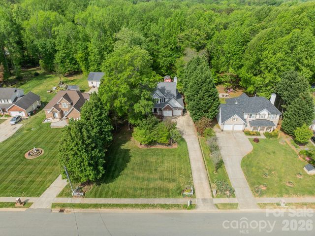 5619 Linda Vista Lane, Charlotte, NC 28216