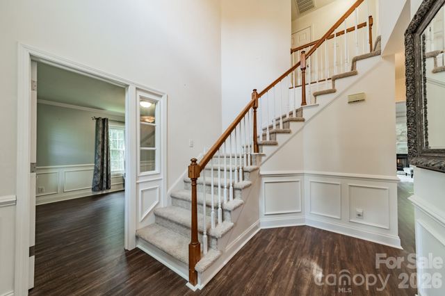 5619 Linda Vista Lane, Charlotte, NC 28216