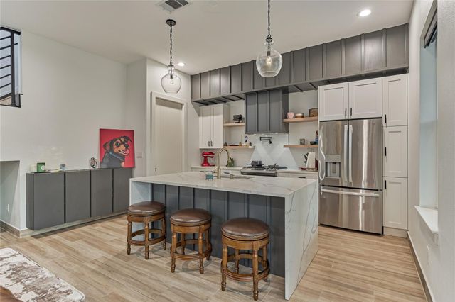 346 Camden Hills W, Montgomery, TX 77356