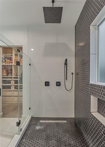 346 Camden Hills W, Montgomery, TX 77356