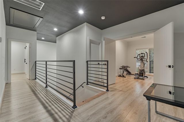 346 Camden Hills W, Montgomery, TX 77356