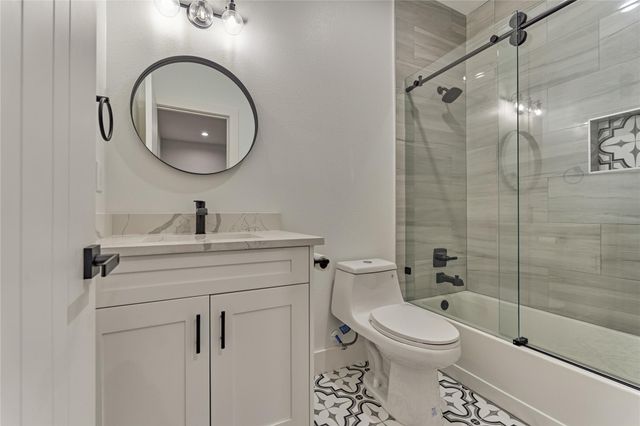 346 Camden Hills W, Montgomery, TX 77356