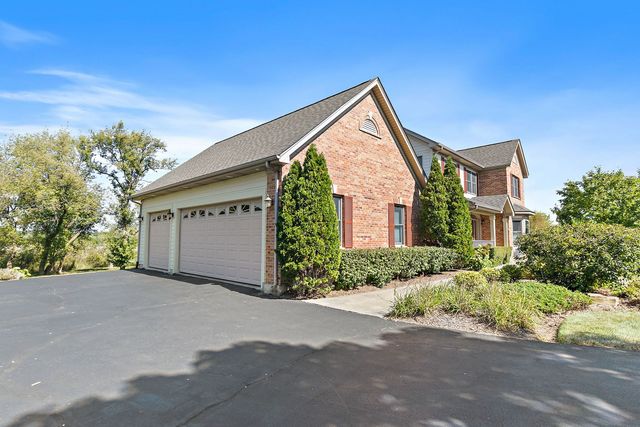9N954 Heatherington Place, Elgin, IL 60124