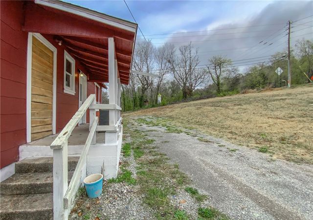 362 Fallen Ash Road, Yellville, AR 72687