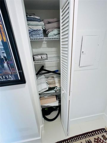 3640 Yacht Club Dr 609, Aventura, FL 33180