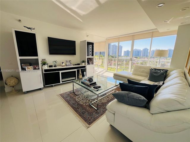 3640 Yacht Club Dr 609, Aventura, FL 33180