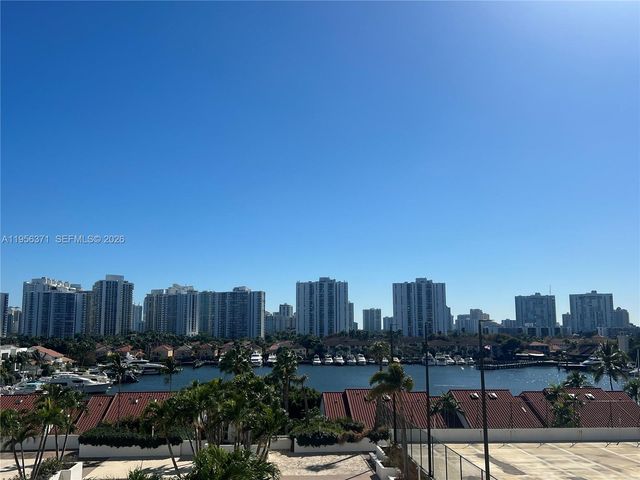 3640 Yacht Club Dr 609, Aventura, FL 33180
