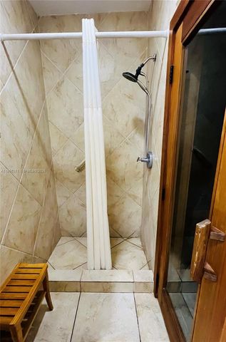 3640 Yacht Club Dr 609, Aventura, FL 33180