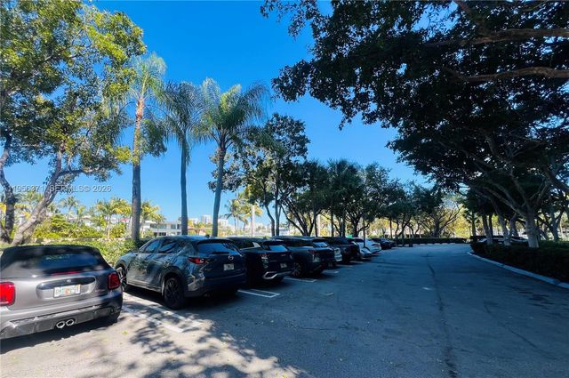 3640 Yacht Club Dr 609, Aventura, FL 33180