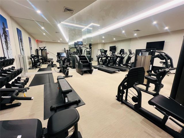 3640 Yacht Club Dr 609, Aventura, FL 33180