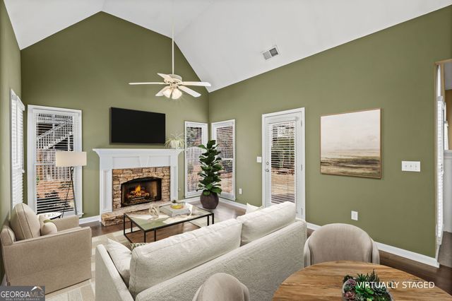 1233 Parkview Lane NW, Kennesaw, GA 30152