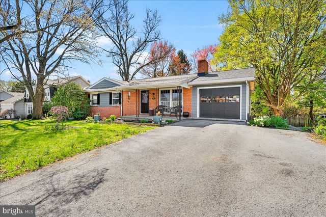 33 FOX ROCK DR, Myersville, MD 21773