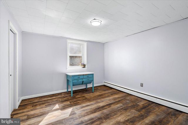 33 FOX ROCK DR, Myersville, MD 21773