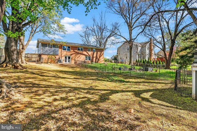 33 FOX ROCK DR, Myersville, MD 21773