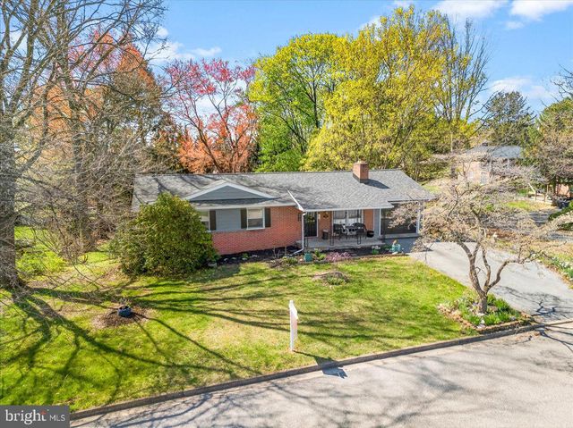 33 FOX ROCK DR, Myersville, MD 21773