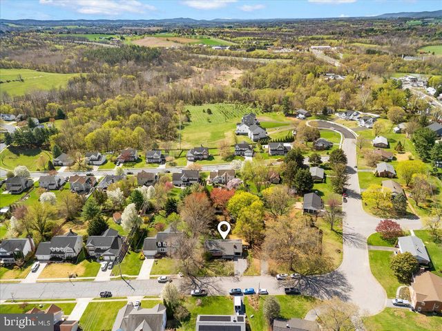 33 FOX ROCK DR, Myersville, MD 21773