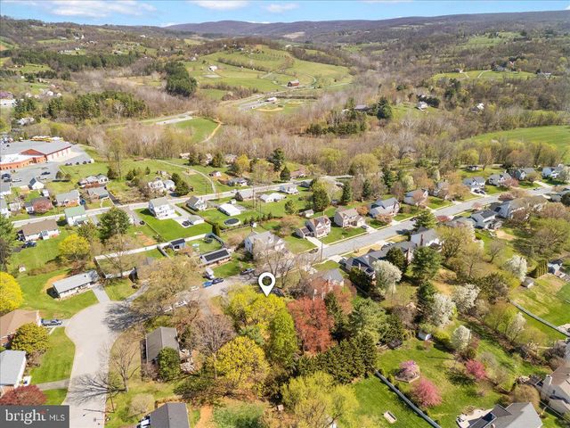 33 FOX ROCK DR, Myersville, MD 21773
