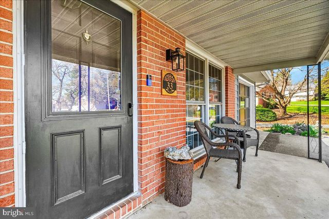33 FOX ROCK DR, Myersville, MD 21773