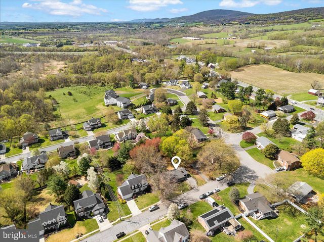 33 FOX ROCK DR, Myersville, MD 21773