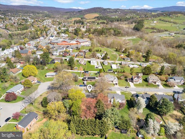 33 FOX ROCK DR, Myersville, MD 21773