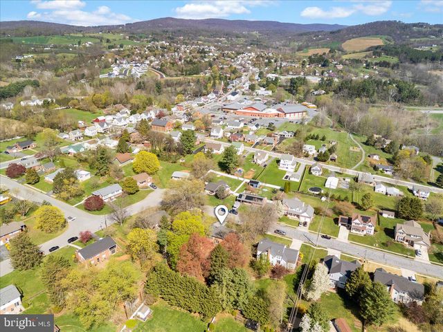 33 FOX ROCK DR, Myersville, MD 21773
