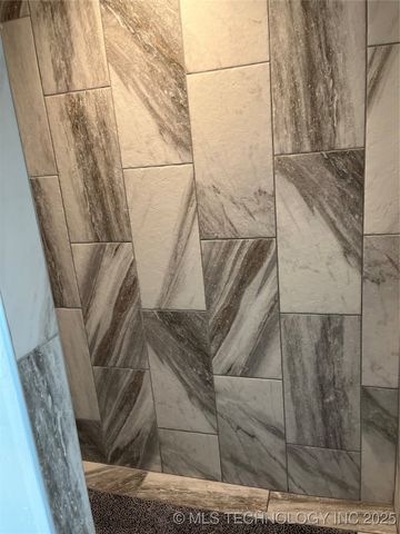 6711 Bobbie Little Drive, Kingston, OK 73439