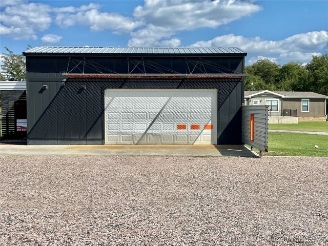 6711 Bobbie Little Drive, Kingston, OK 73439