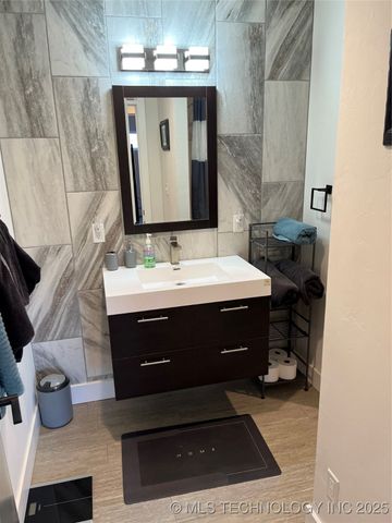 6711 Bobbie Little Drive, Kingston, OK 73439