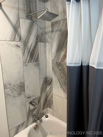 6711 Bobbie Little Drive, Kingston, OK 73439