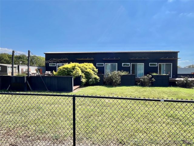 6711 Bobbie Little Drive, Kingston, OK 73439