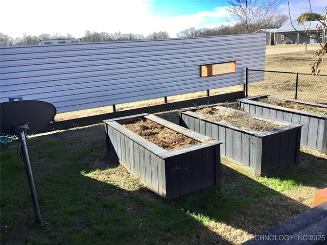 6711 Bobbie Little Drive, Kingston, OK 73439