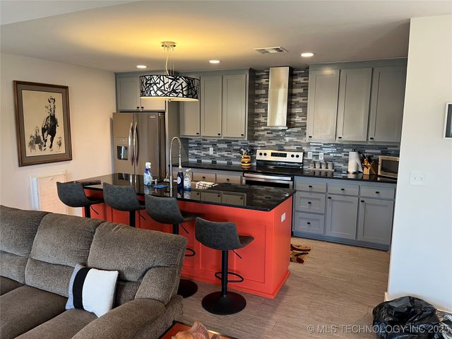 6711 Bobbie Little Drive, Kingston, OK 73439