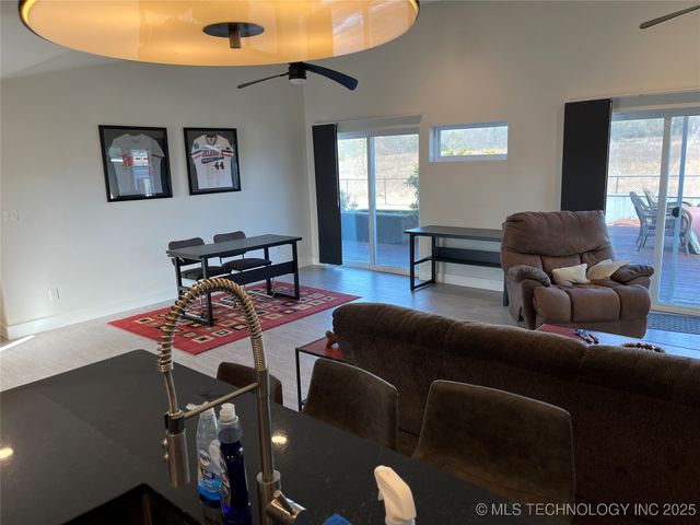 6711 Bobbie Little Drive, Kingston, OK 73439