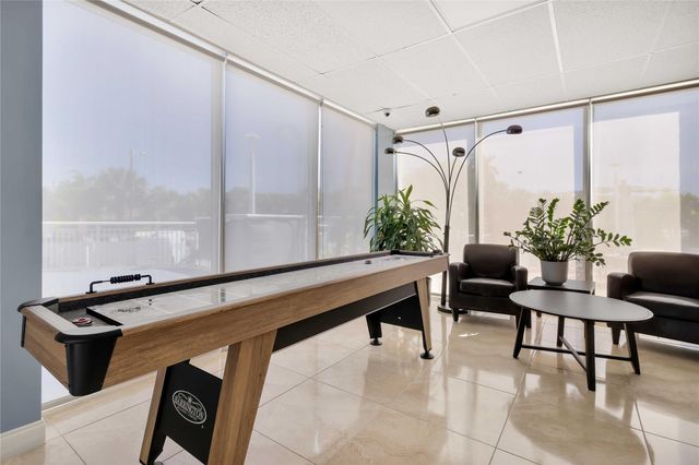 2701 N Ocean Boulevard 5F, Fort Lauderdale, FL 33308