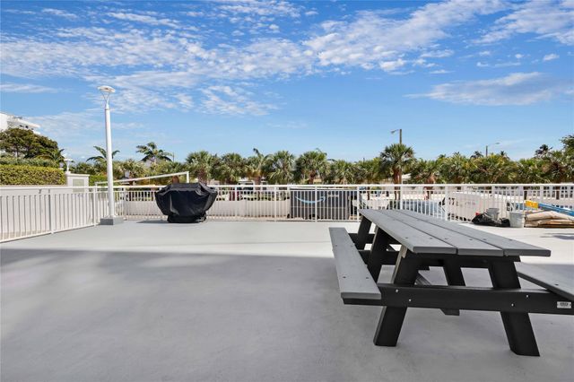 2701 N Ocean Boulevard 5F, Fort Lauderdale, FL 33308