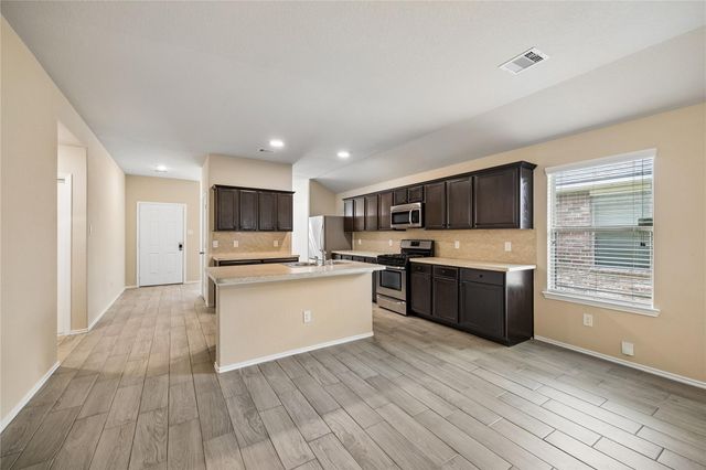 16522 Silla Ridge Court, Houston, TX 77049