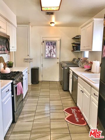 2417 W 101st Street, Inglewood, CA 90303