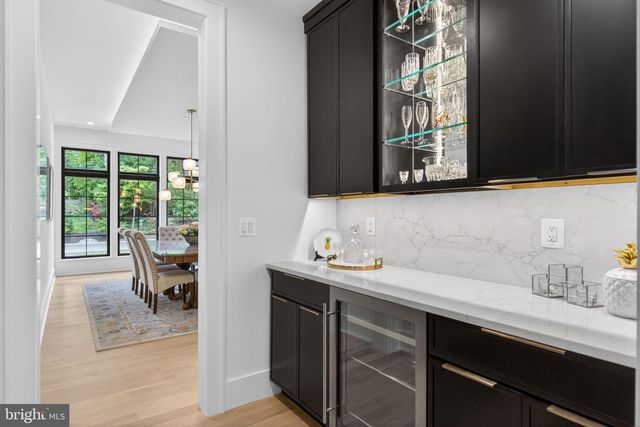 6210 DAHLONEGA RD, Bethesda, MD 20816