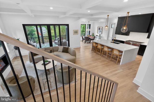 6210 DAHLONEGA RD, Bethesda, MD 20816