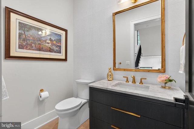 6210 DAHLONEGA RD, Bethesda, MD 20816