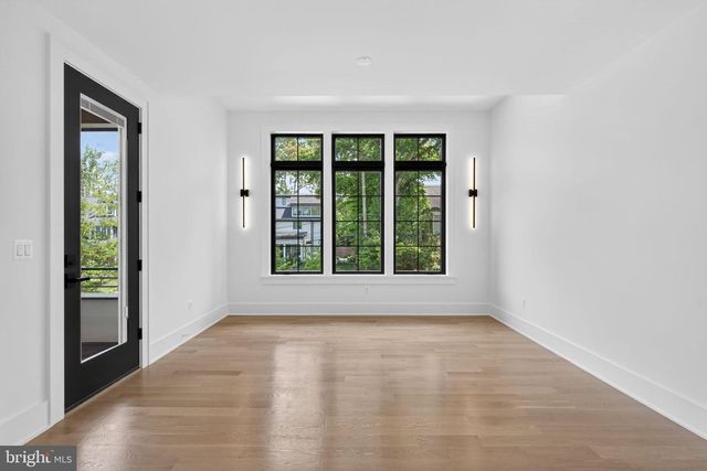 6210 DAHLONEGA RD, Bethesda, MD 20816