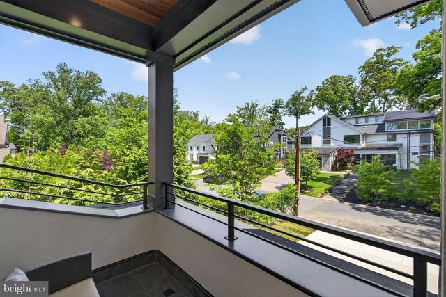 6210 DAHLONEGA RD, Bethesda, MD 20816