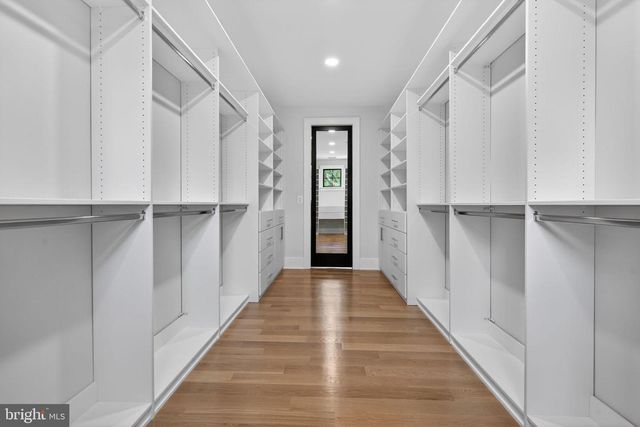 6210 DAHLONEGA RD, Bethesda, MD 20816