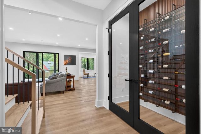 6210 DAHLONEGA RD, Bethesda, MD 20816
