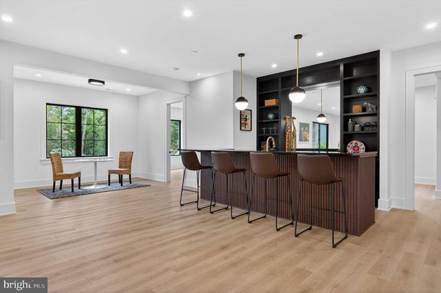 6210 DAHLONEGA RD, Bethesda, MD 20816