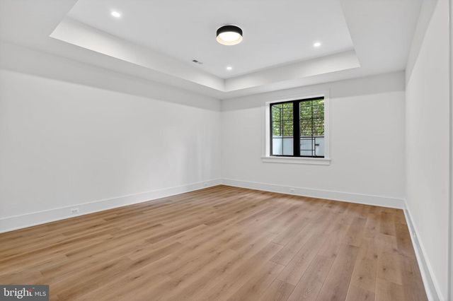 6210 DAHLONEGA RD, Bethesda, MD 20816